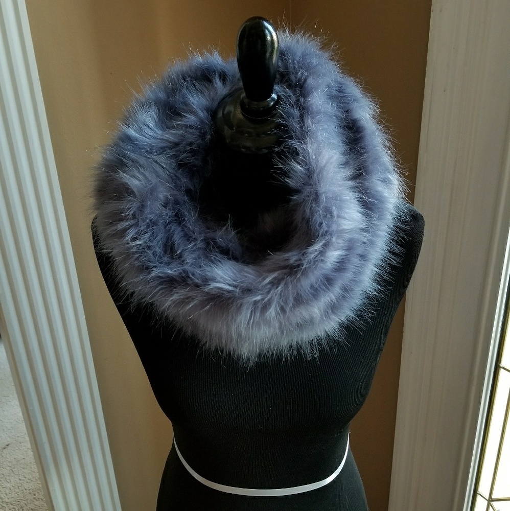 🎈LAST CHANCE❗(INFINITY) Faux Fur Scarf